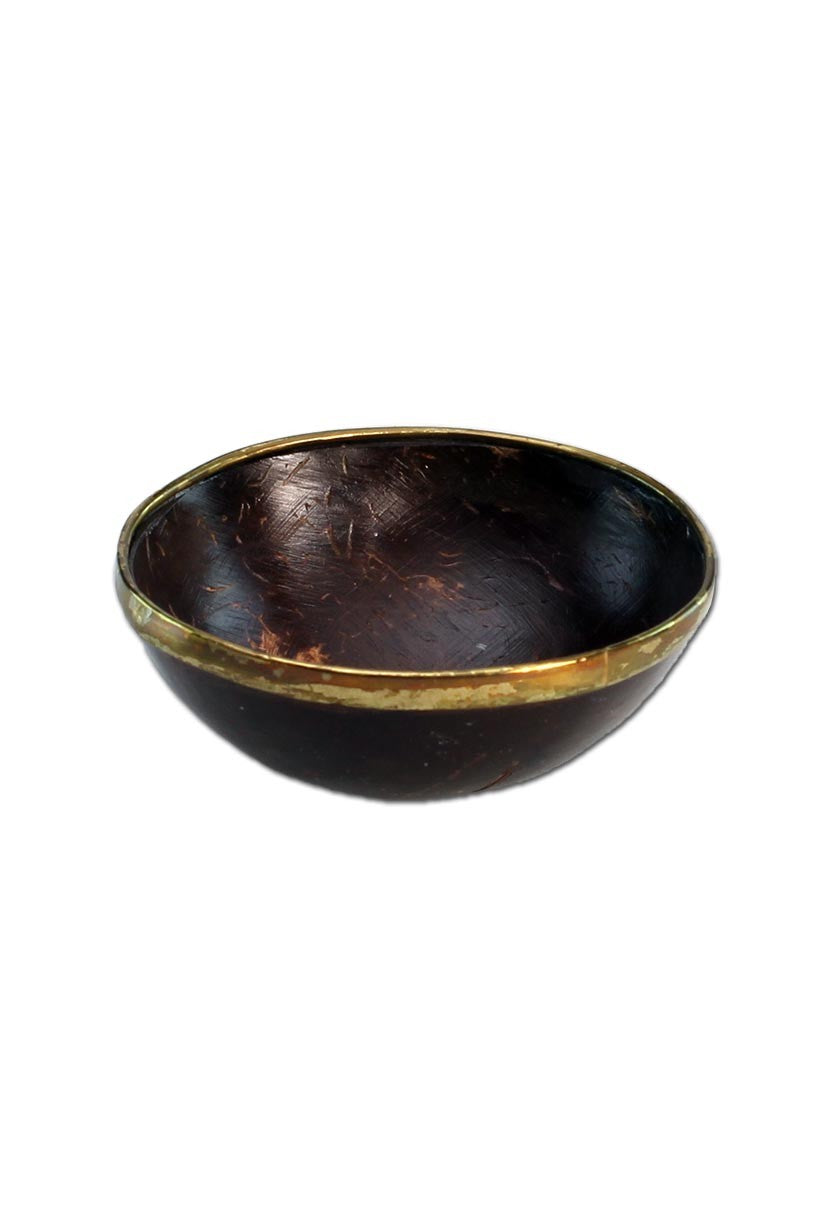 Coconut crumb bowl with brass rim