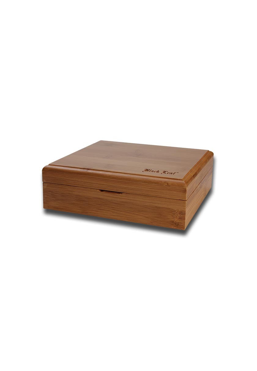 Black Leaf Stoner Box made of bamboo